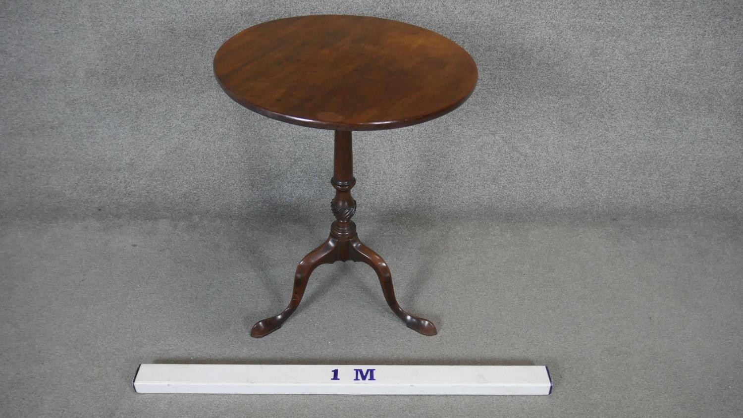 A Georgian mahogany tilt top occasional table on carved tripod cabriole base. H.71 Dia.57cm - Image 4 of 4