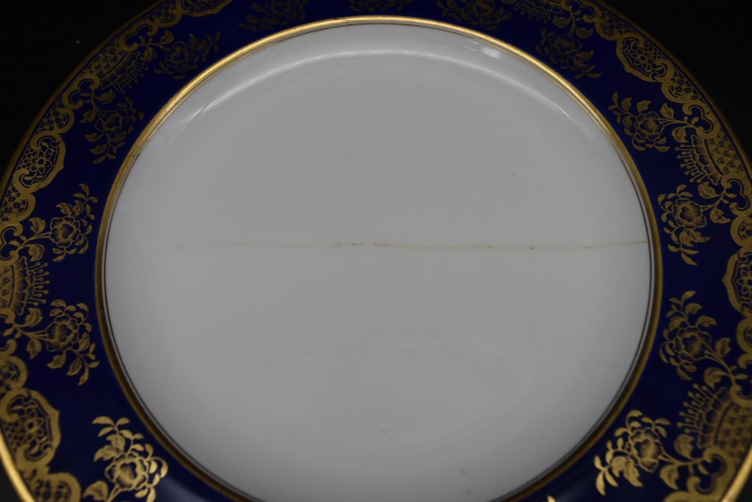 A Wedgwood gilded stylised foliate design part dinner service. Including 9 plates, 8 small plates, 4 - Image 11 of 21