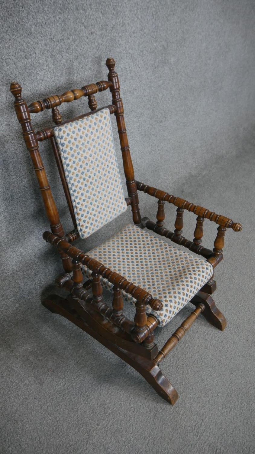 A 19th century American style child's rocking chair. H.70 W.40 D.40cm - Image 3 of 3