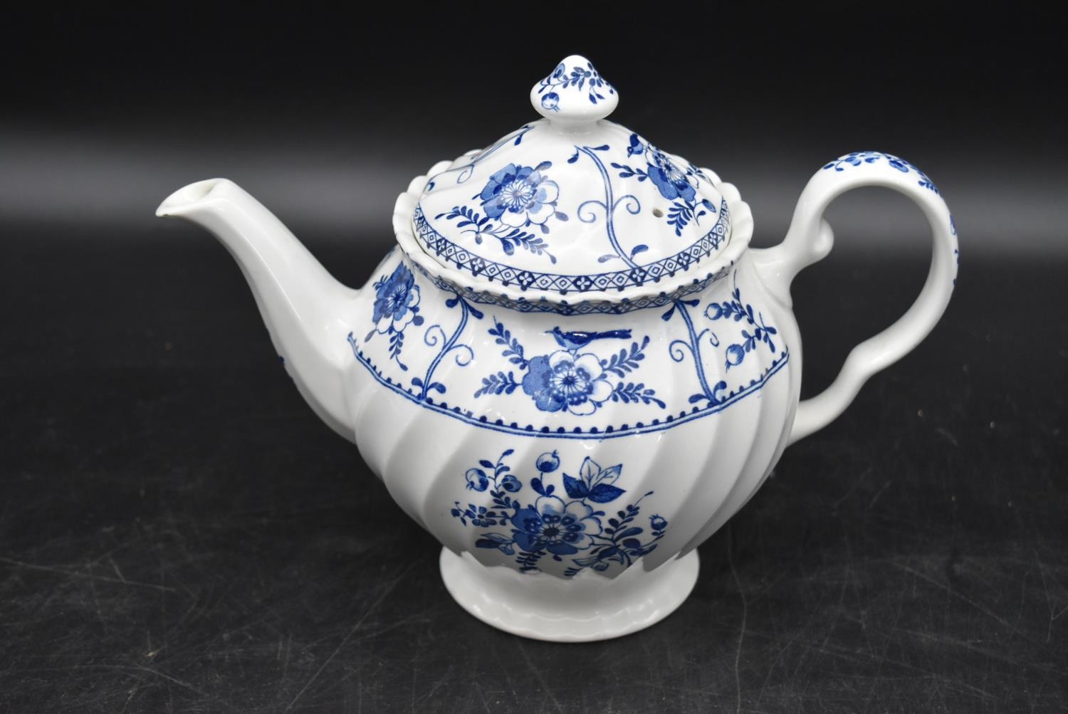 A Johnson Brothers 'Indies' design original stamped teapot along with a white unmarked teapot and - Image 3 of 16