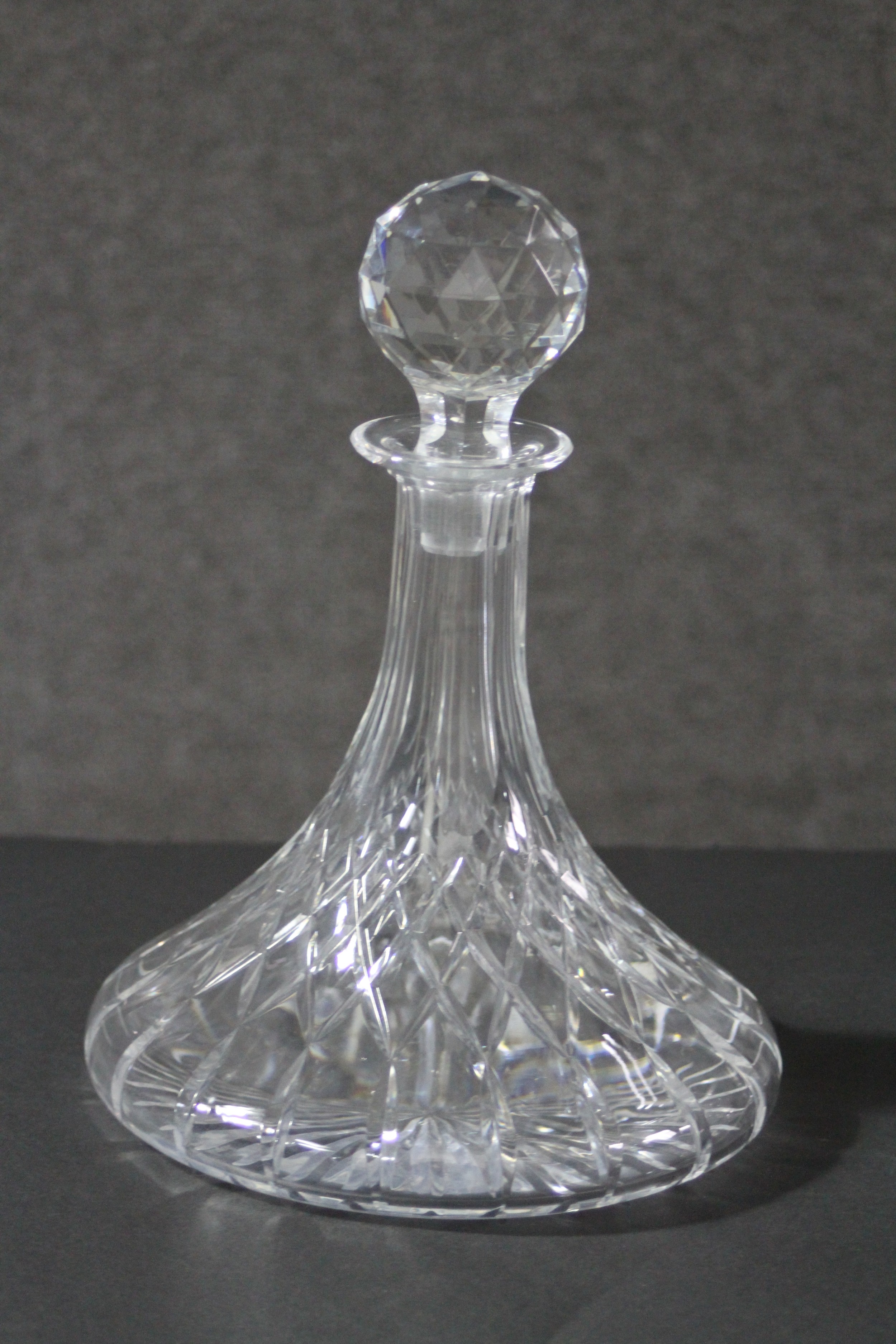 A collection of cut glass and crystal. Including a crystal ships decanter, a silver plated cut glass - Image 4 of 6