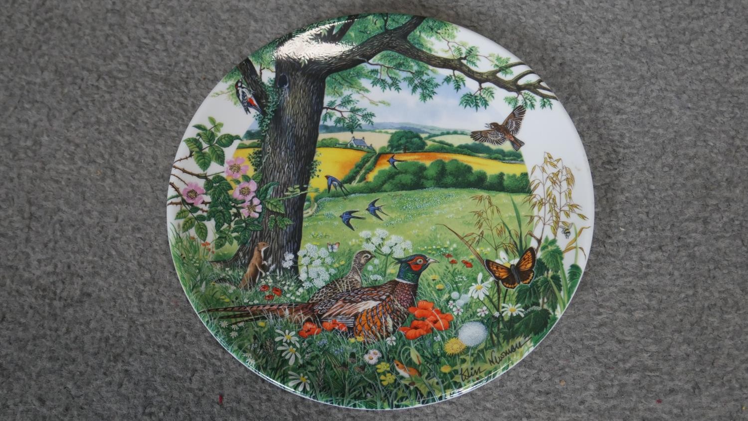 A collection of nine Wedgwood tranfer design with added hand painted details collectors plates. - Image 6 of 14