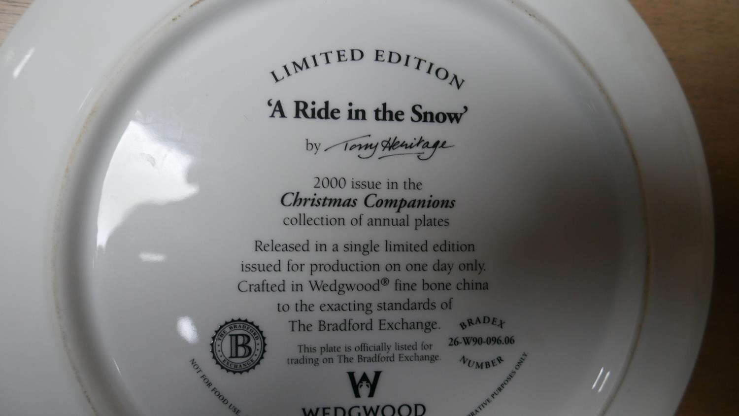 A collection of nine Wedgwood tranfer design with added hand painted details collectors plates. - Image 14 of 14