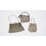 A collection of silver and silver plated vintage mesh evening bags. Including a rectangular silver