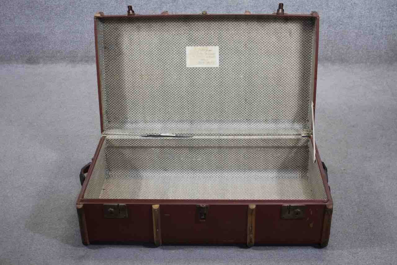 A vintage beech and metal bound travelling trunk. - Image 3 of 4