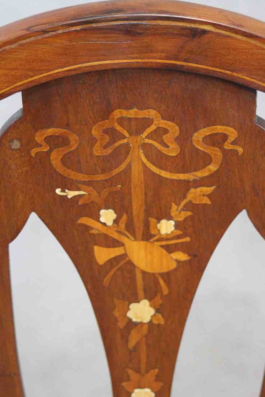 An Edwardian mahogany bedroom chair with scrolling ribbon and foliate inlay on tapering supports - Image 4 of 5