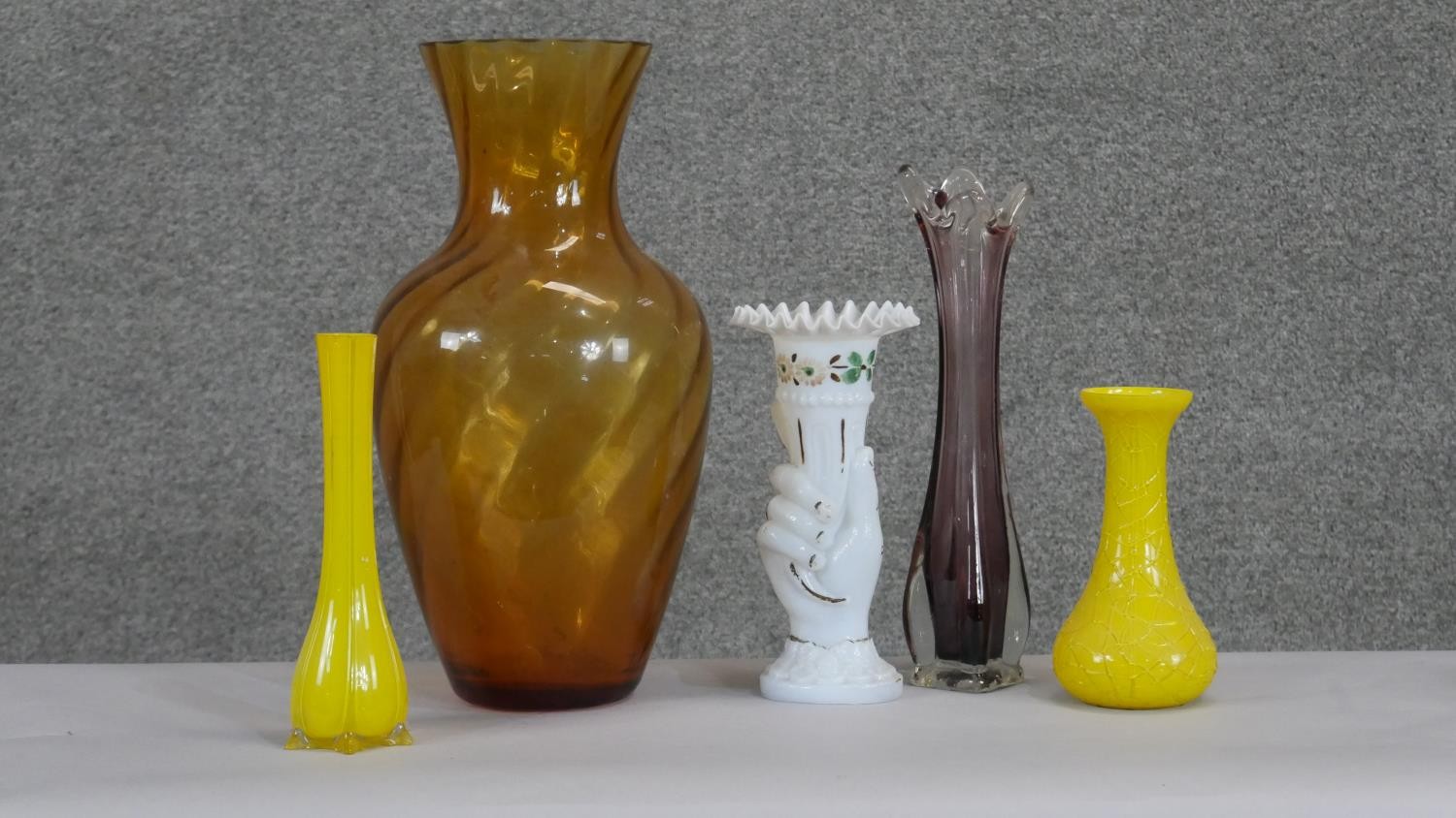 A collection of vintage and antique glass vases. Including two vintage opaque yellow glass vases, an - Image 2 of 6