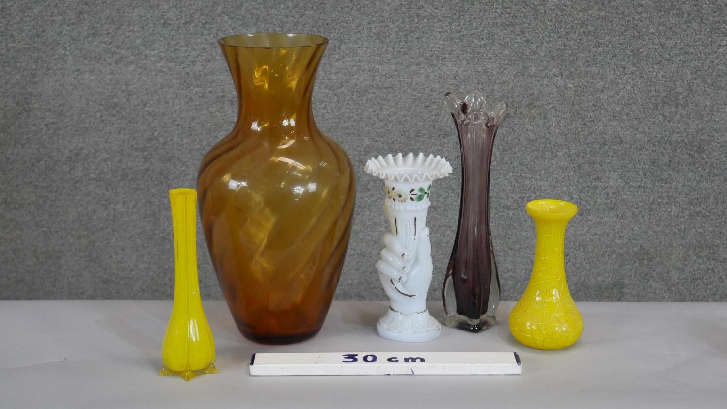A collection of vintage and antique glass vases. Including two vintage opaque yellow glass vases, an - Image 6 of 6