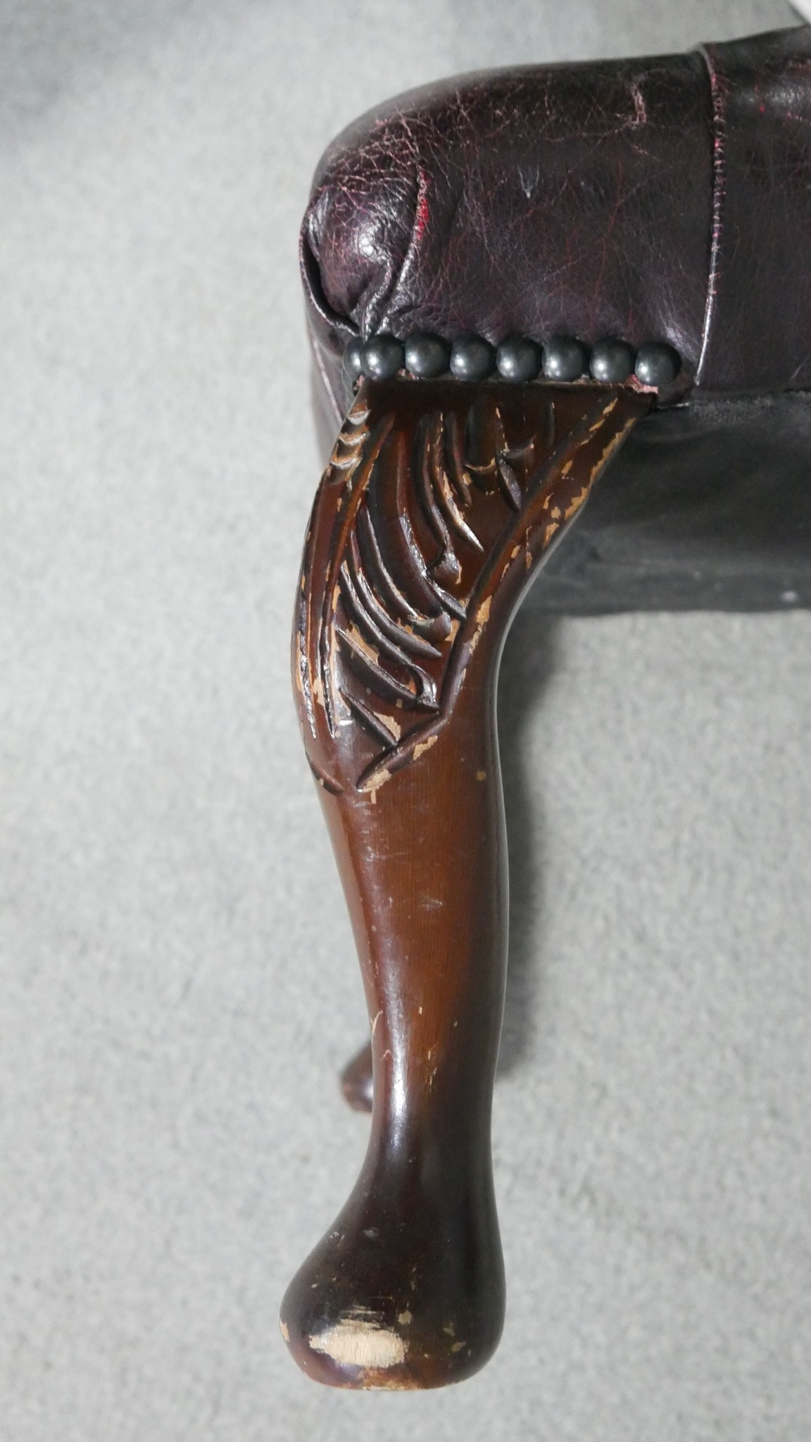 A Georgian style stool in deep buttoned leather upholstery on cabriole supports. H.20 W.65 D.43cm - Image 5 of 6