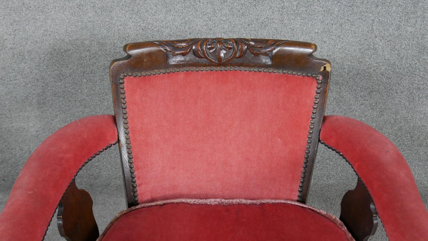 A pair of mid century oak framed armchairs in rose velour upholstery. - Image 3 of 5