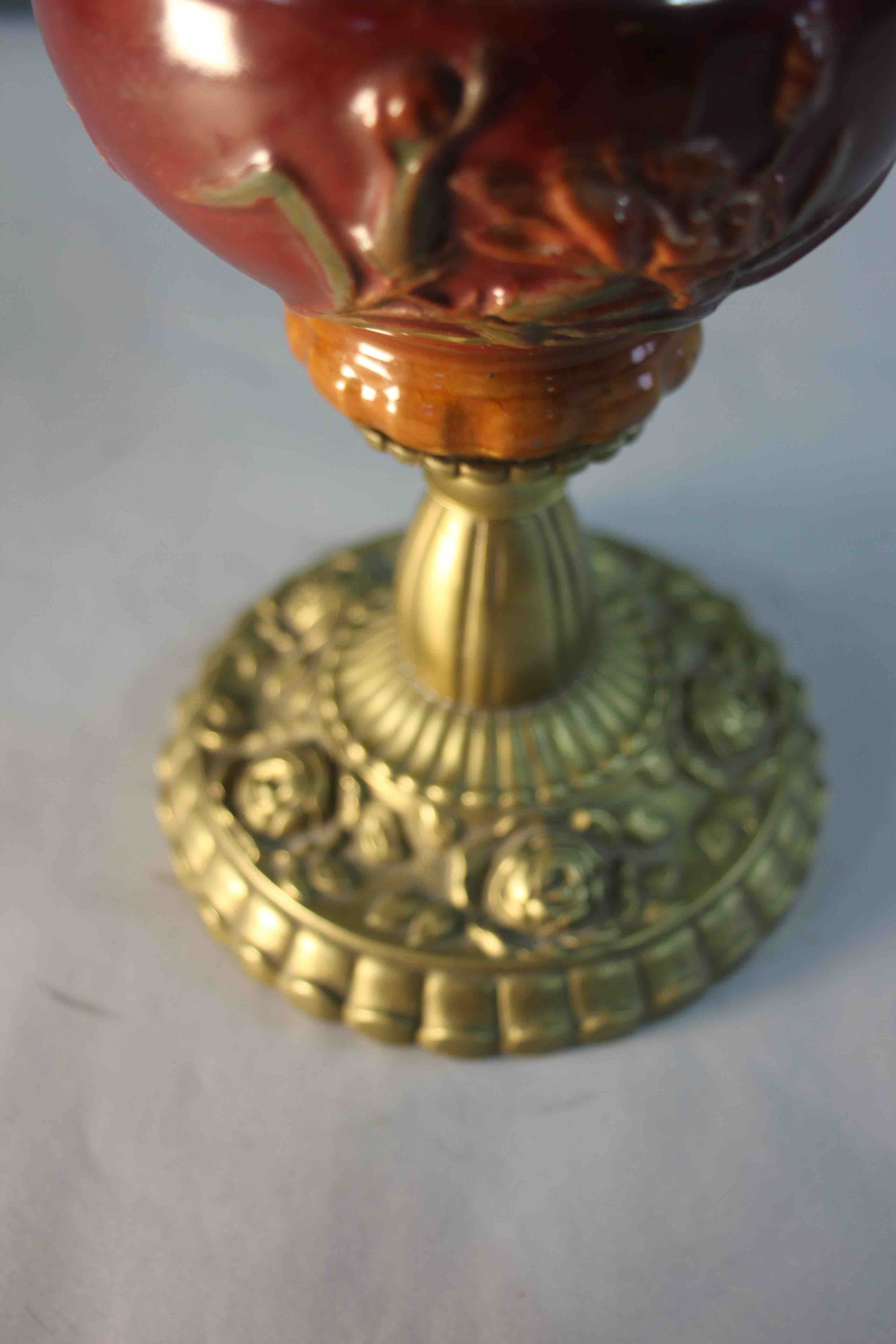 A Victorian relief ceramic and repousse brass rose design oil lamp. With etched tear drop shaped - Image 4 of 6
