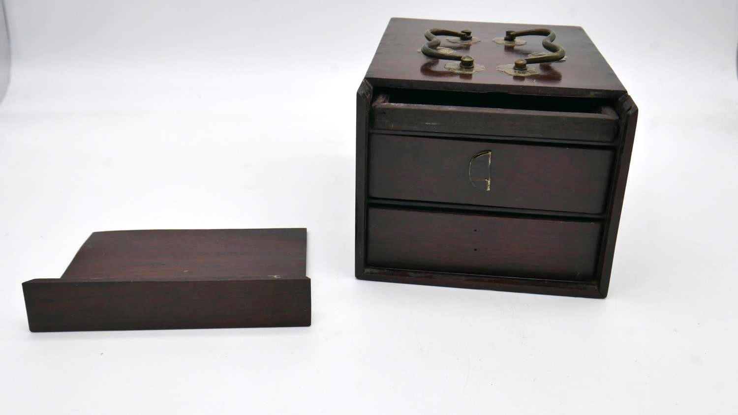 A Chinese hardwood dressing box with fitted interior and adjustable vanity mirror. H.13 W.17 D.23cm - Image 3 of 5