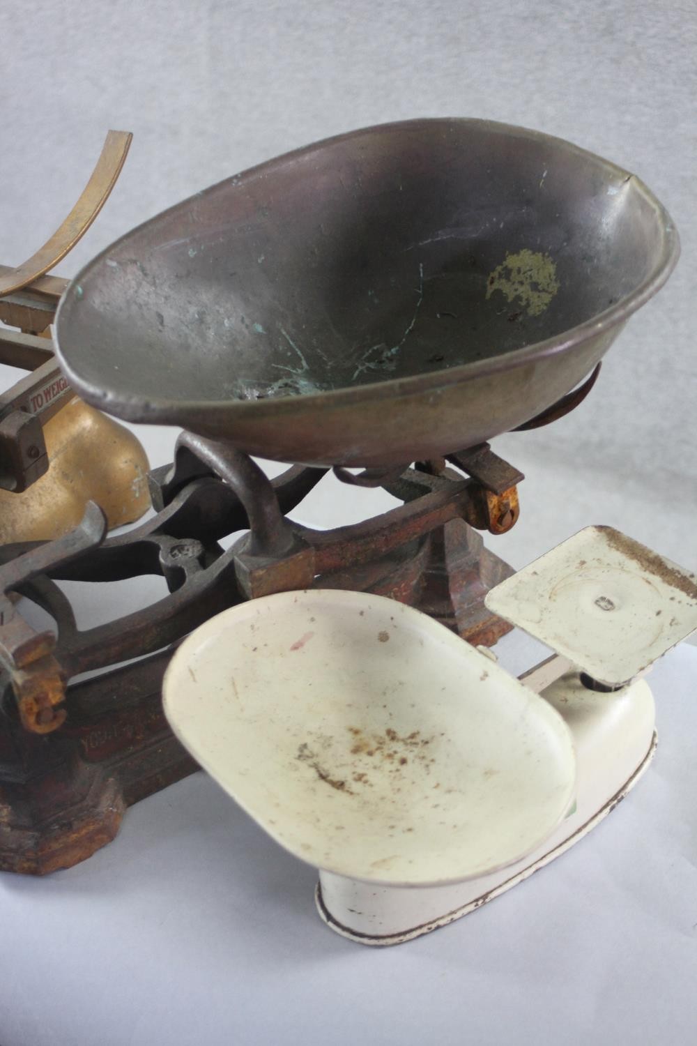 A collection of five sets of vintage painted cast iron shop scales. H.29 W.55 D.27cm. - Image 2 of 6