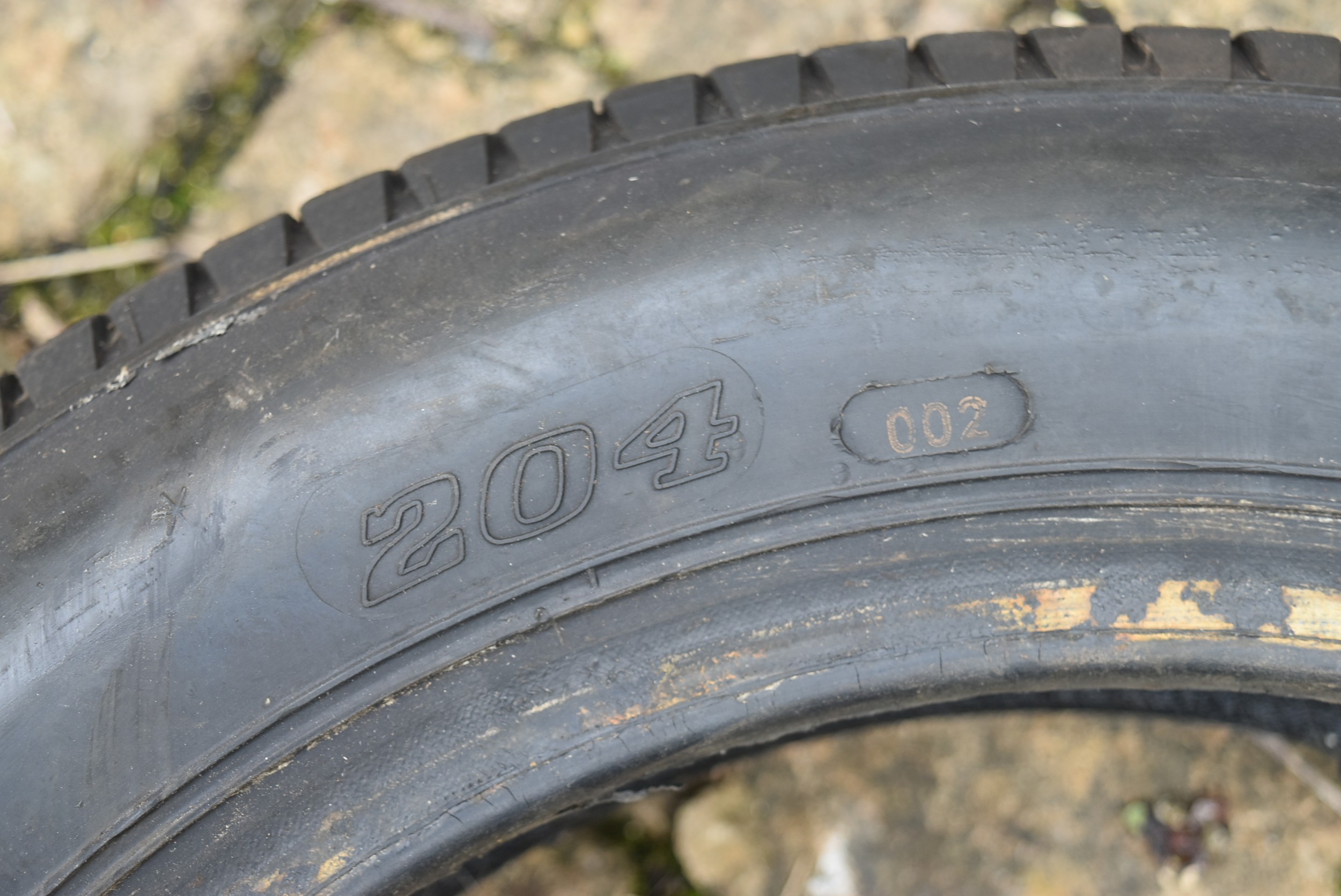 A set of six Dunlop racing tyres size 4.50 L - 15 CR45 - Image 6 of 7