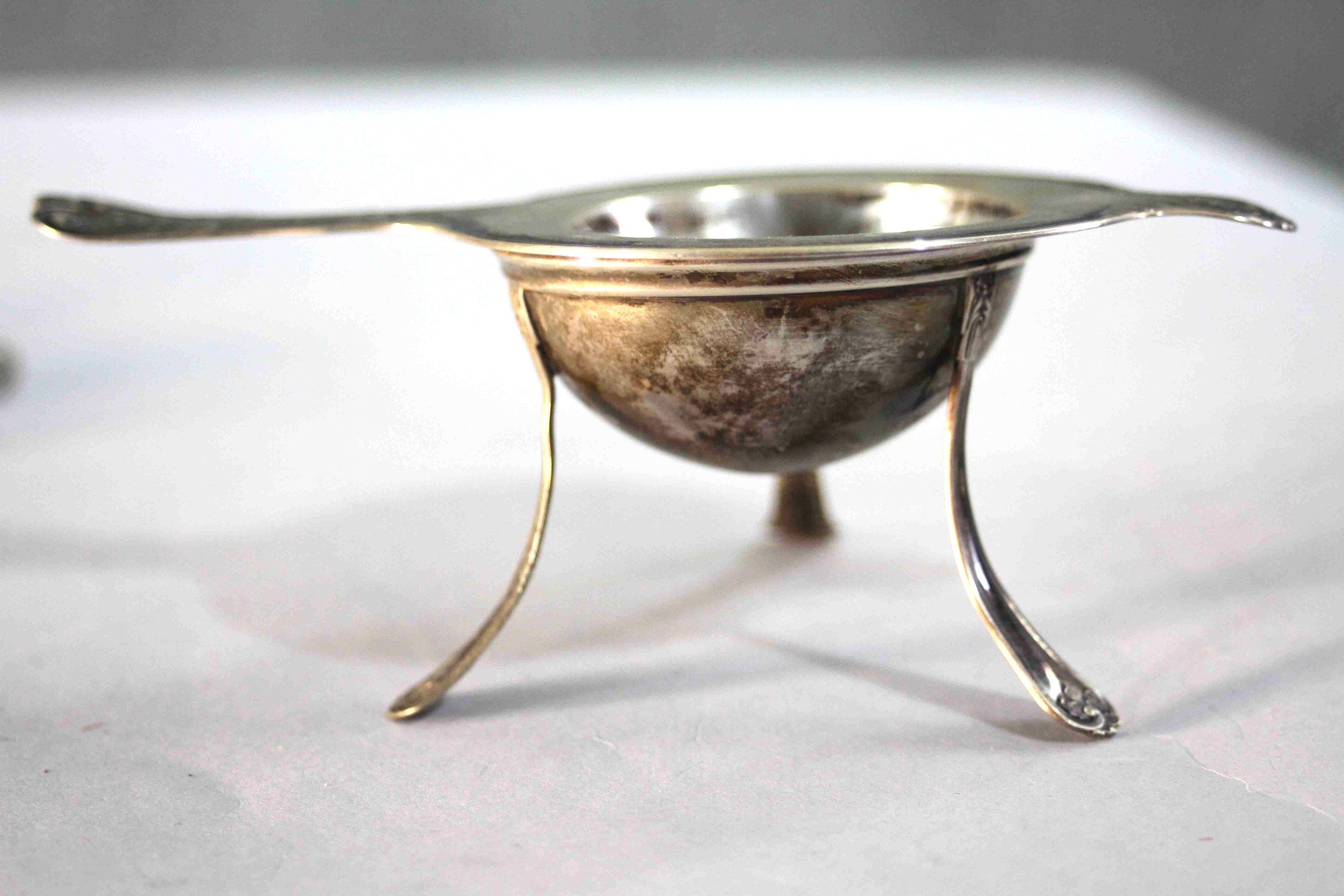 A Victorian silver plated skirt lifter with an urn and fruit design along with a Danish silver - Image 6 of 10