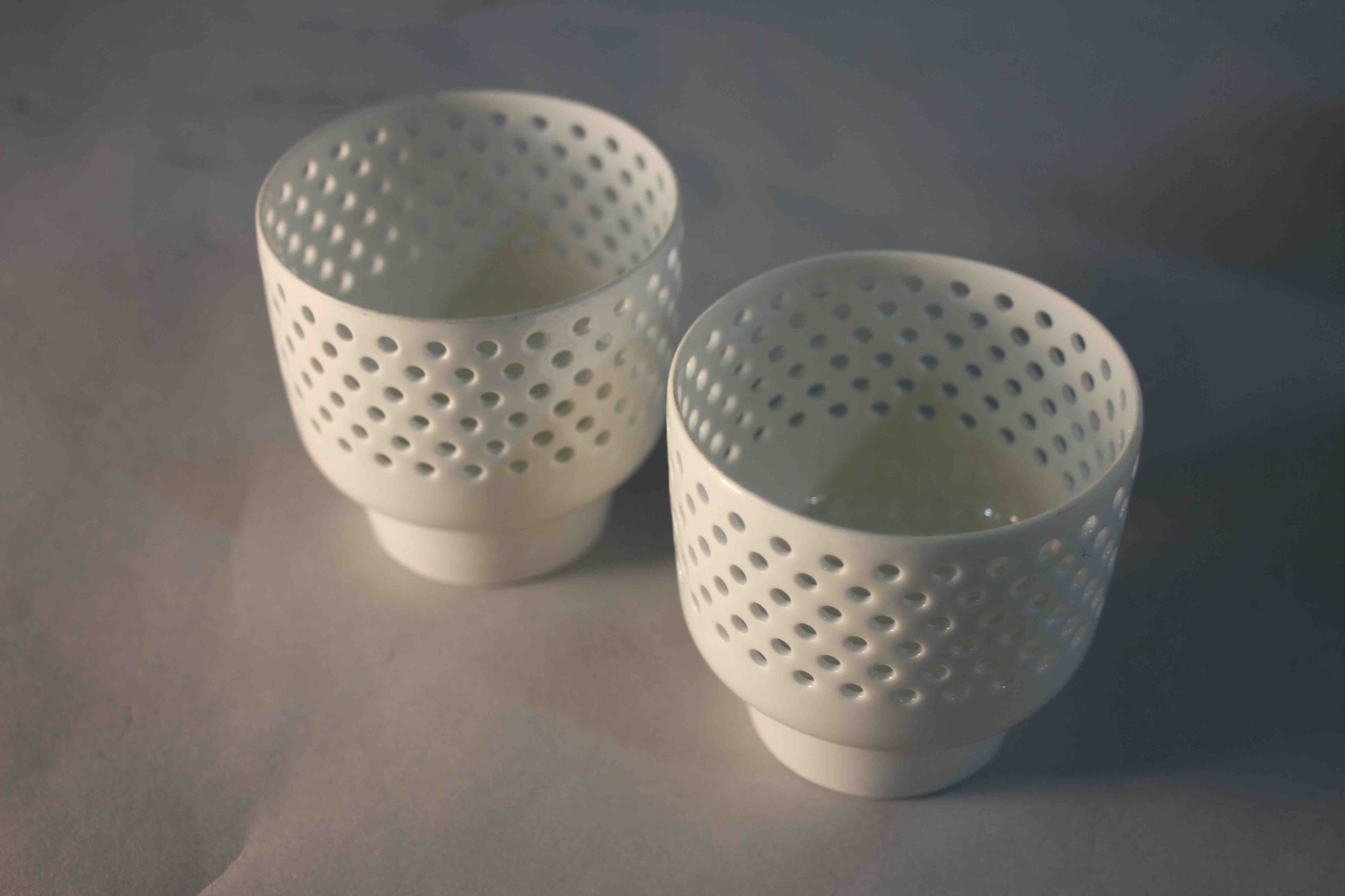 A collection of four pieces of porcelain. Including a gilded floral design flower vase, a Royal - Image 5 of 9