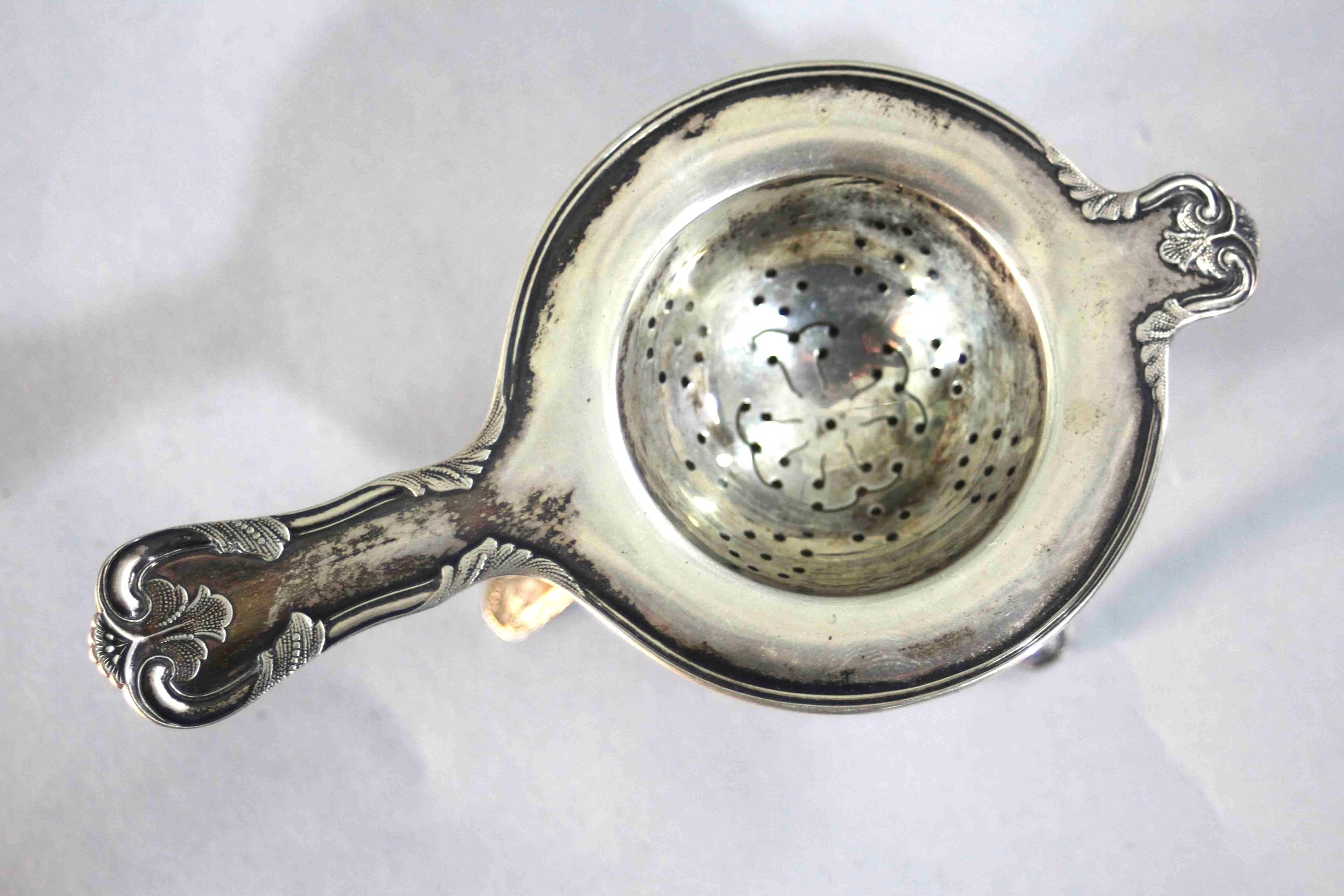 A Victorian silver plated skirt lifter with an urn and fruit design along with a Danish silver - Image 4 of 10