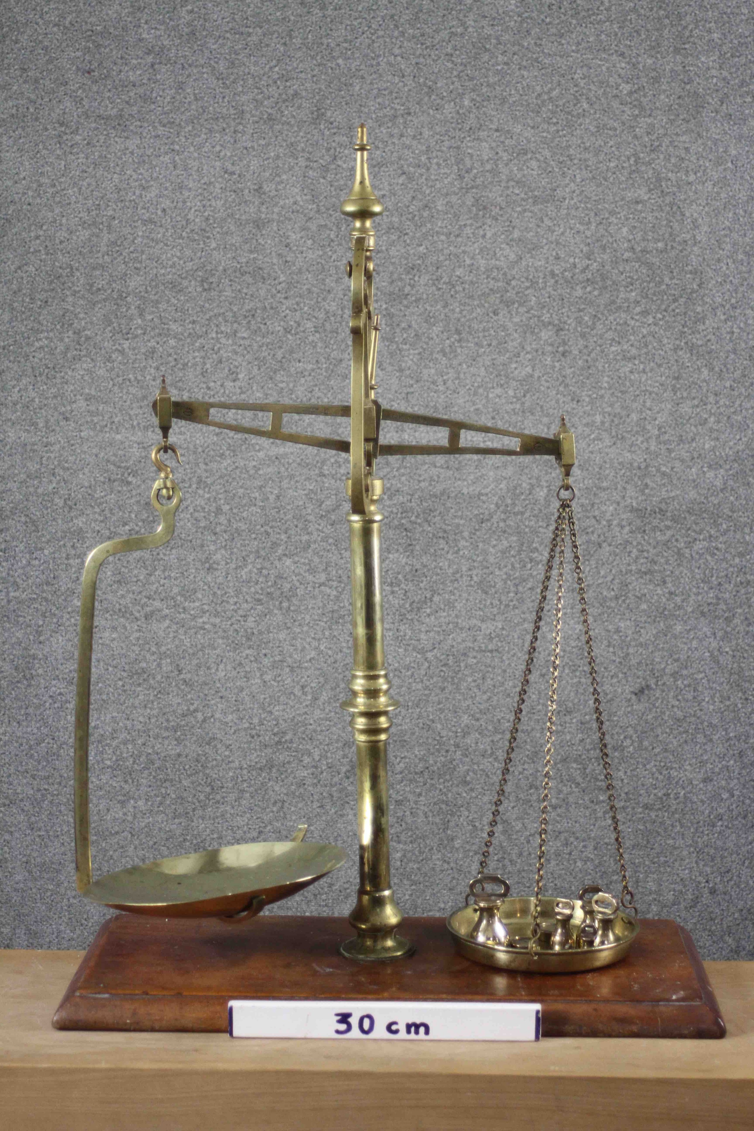 A set of large Victorian Parnall & Sons of Bristol brass and oak shop scales with weights. Impressed - Image 5 of 6