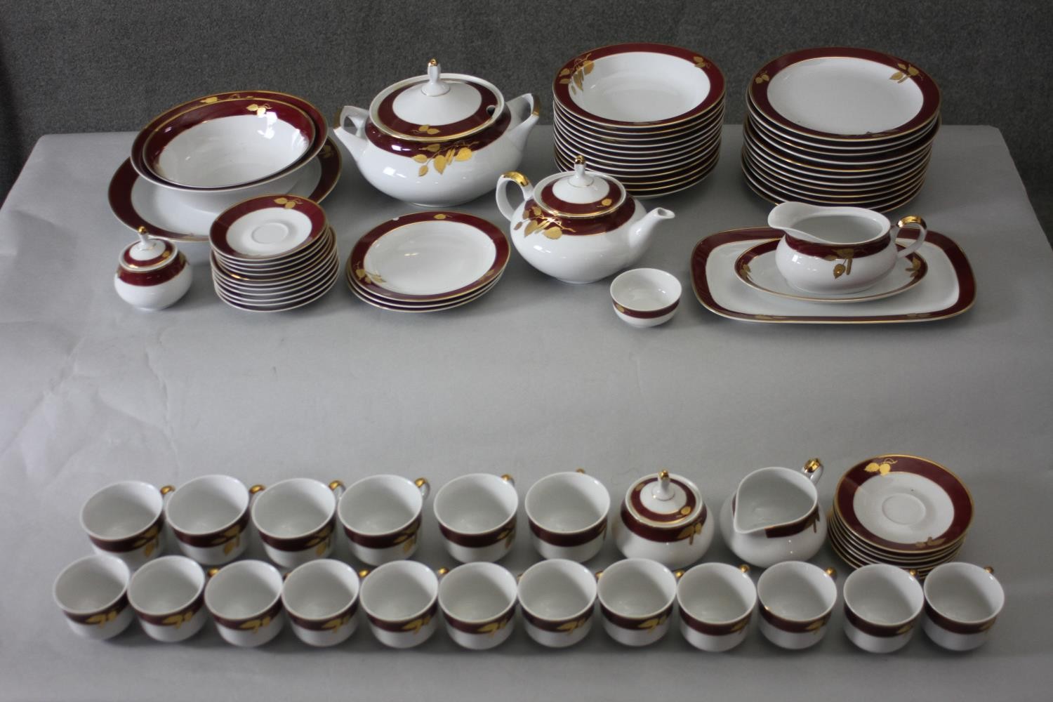 A Thun Czech porcelain twelve person part dinner set in maroon and gilt fruit design. Comprising - Image 7 of 15