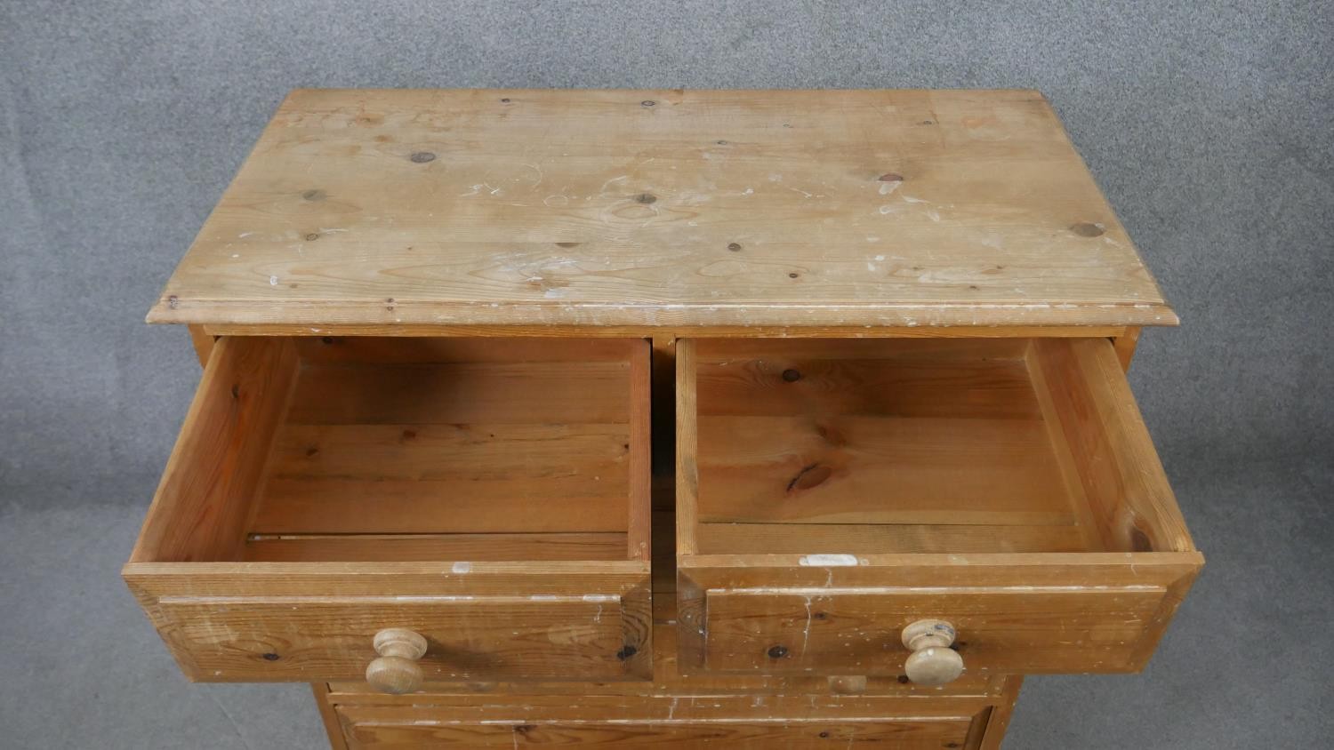 A Victorian style pine chest of drawers on plinth base. H.105 W.90 D.45cm - Image 4 of 6