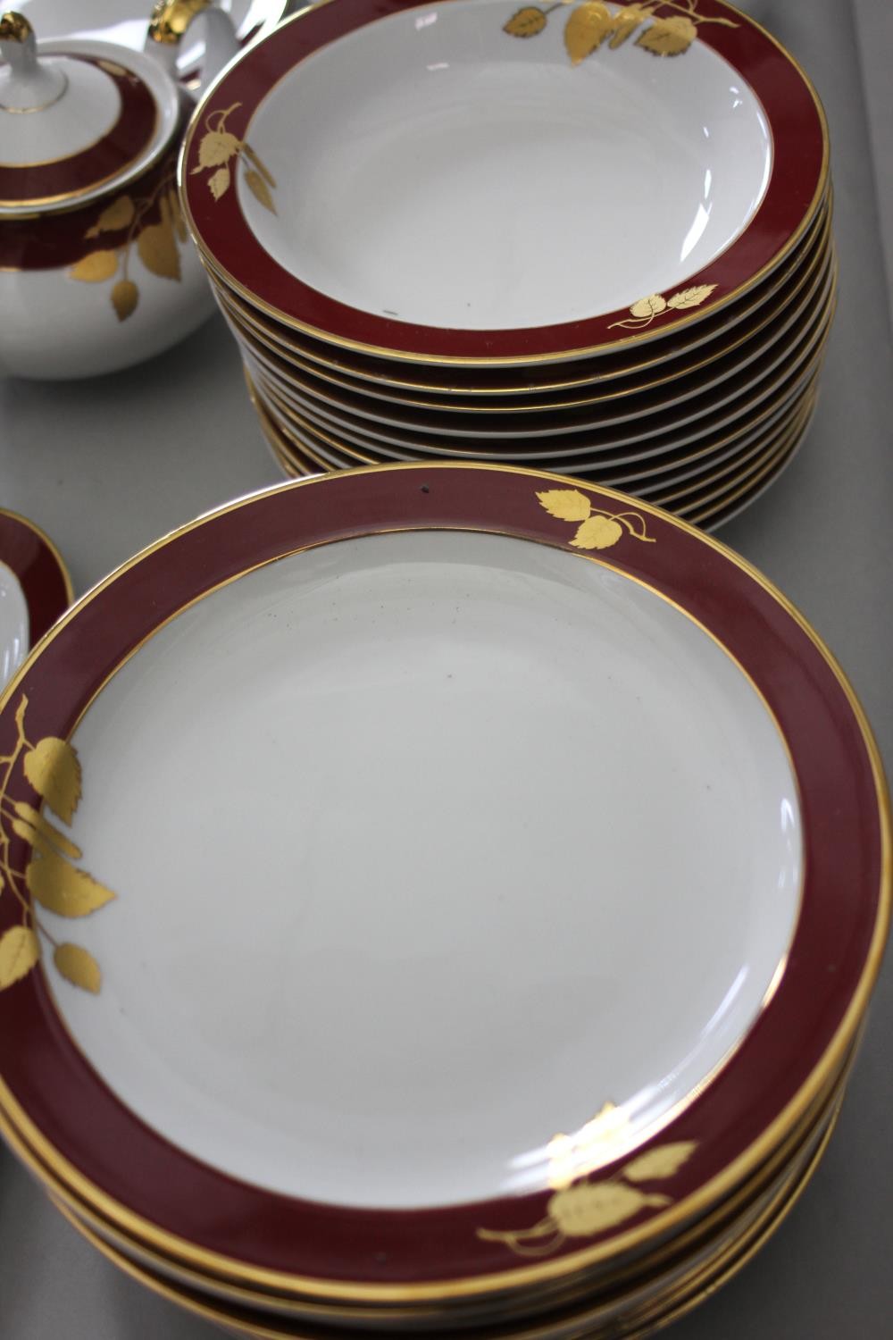 A Thun Czech porcelain twelve person part dinner set in maroon and gilt fruit design. Comprising - Image 14 of 15