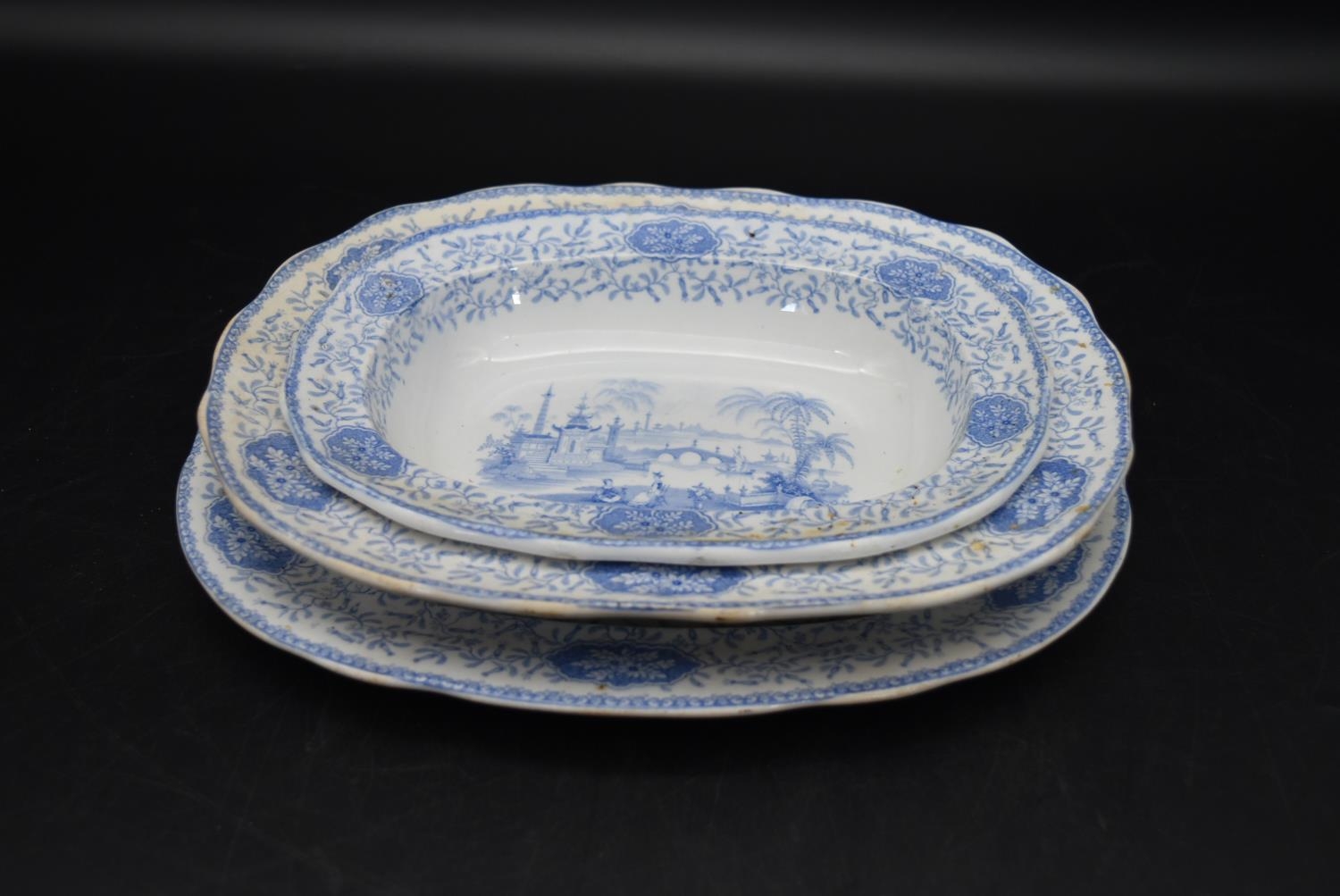 A set of three early 20th century Davenport serving bowls, 'Erica' decorated with foliate garden - Image 2 of 11
