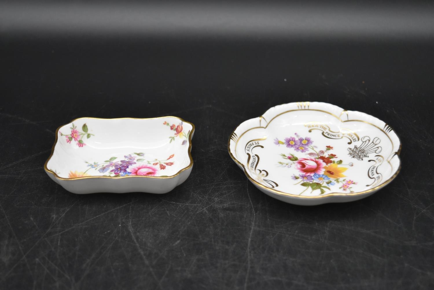 A collection of early 20th century chinaware. To include serving bowl, serving plate, two small - Image 8 of 12