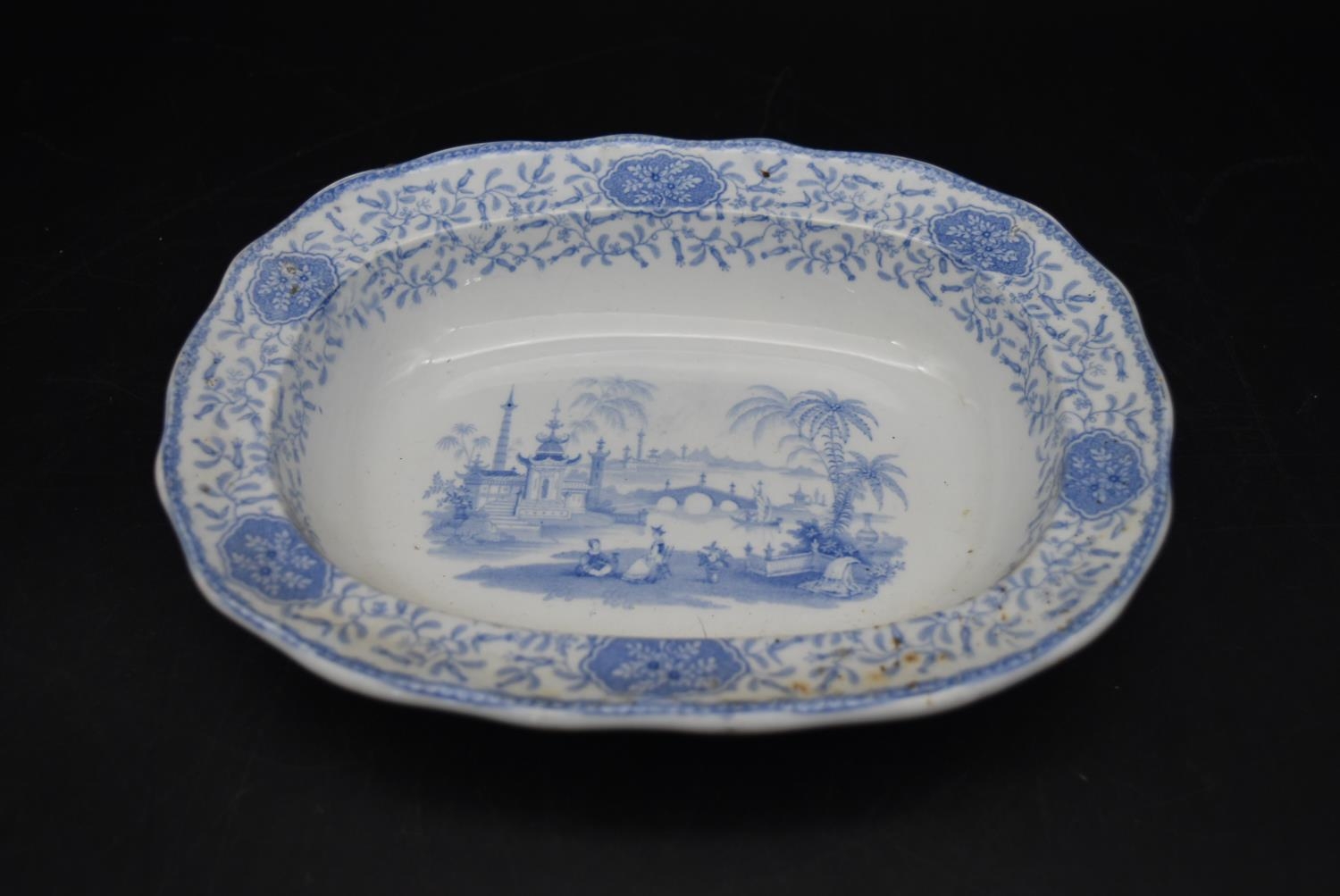 A set of three early 20th century Davenport serving bowls, 'Erica' decorated with foliate garden - Image 10 of 11