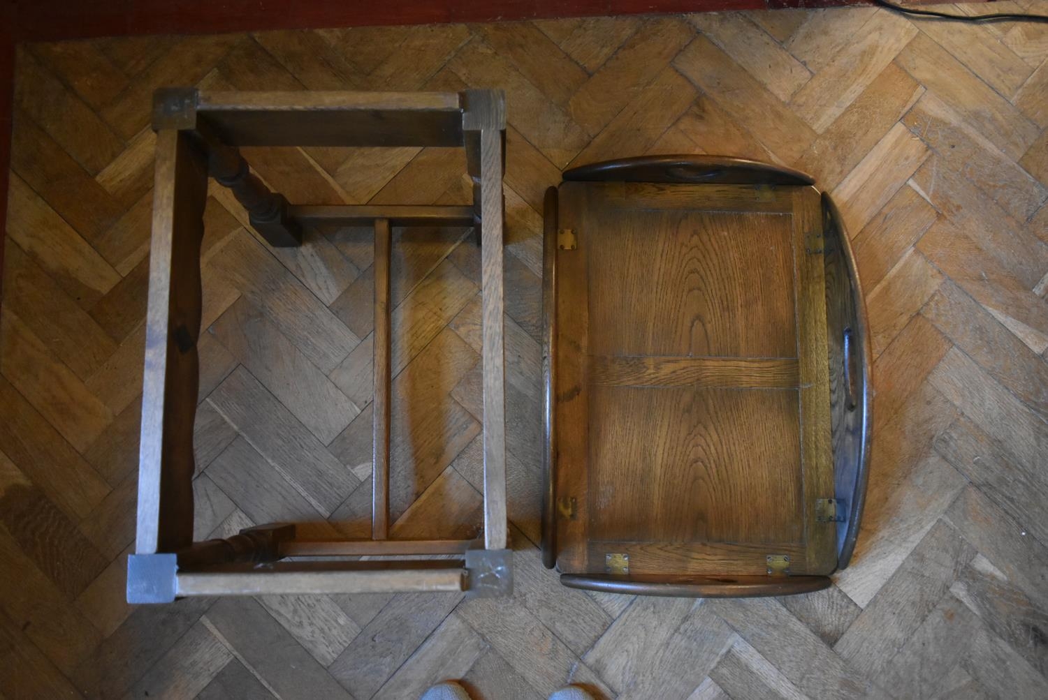 An antique style country elm hinged flap butler's tray on stand. H.48 W.75 D.60cm - Image 6 of 8