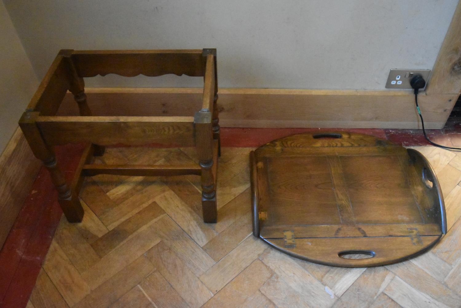 An antique style country elm hinged flap butler's tray on stand. H.48 W.75 D.60cm - Image 7 of 8