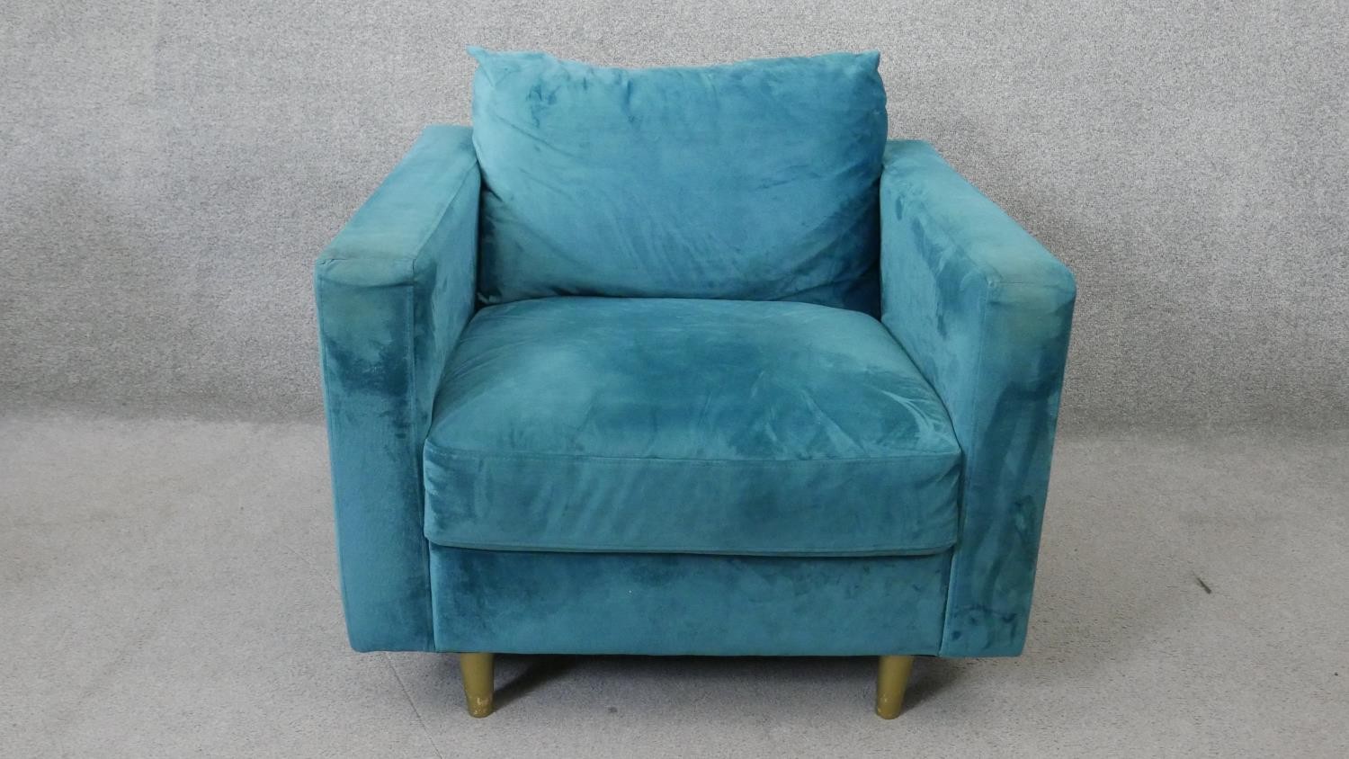 A pair of contemporary armchairs in faux suede upholstery. H.80 W.85 D.80 cm - Image 2 of 8