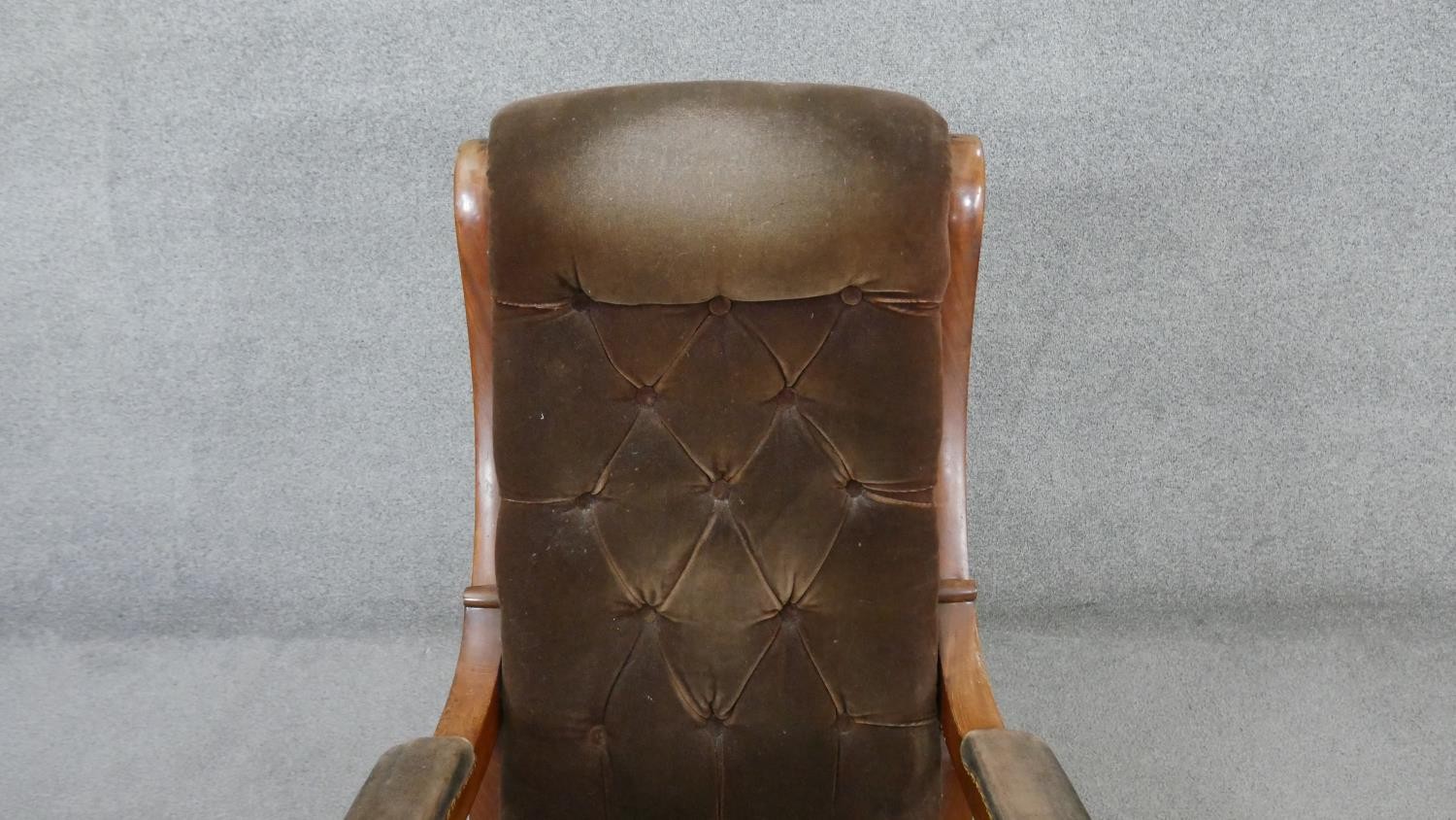 A 19th century mahogany framed rocking chair in buttoned velour upholstery. - Image 4 of 6