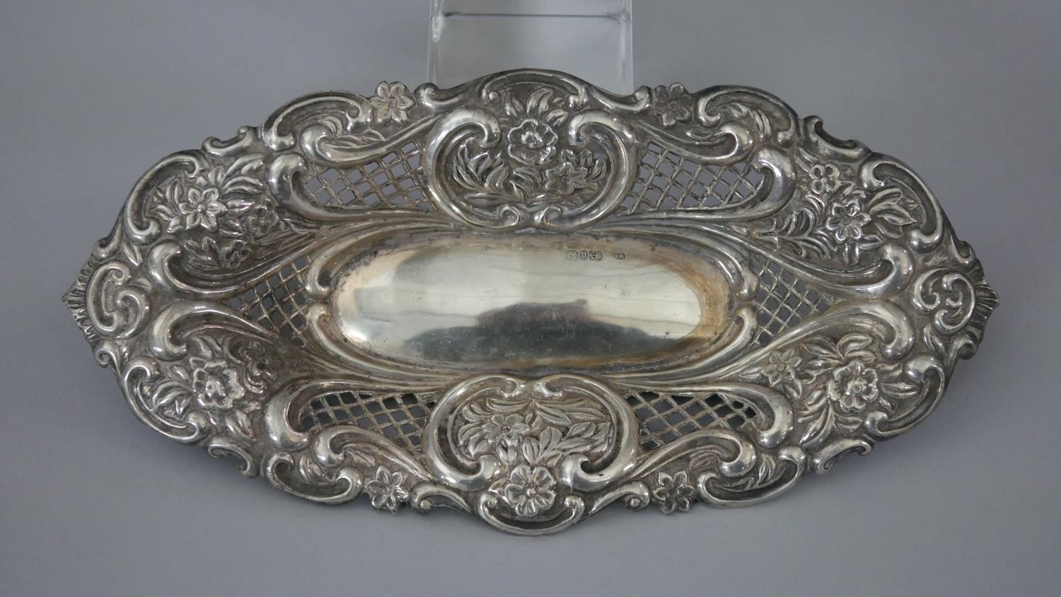 A Victorian pierced repousse design silver pin dish with floral and scrolling motifs and pierced - Image 2 of 5