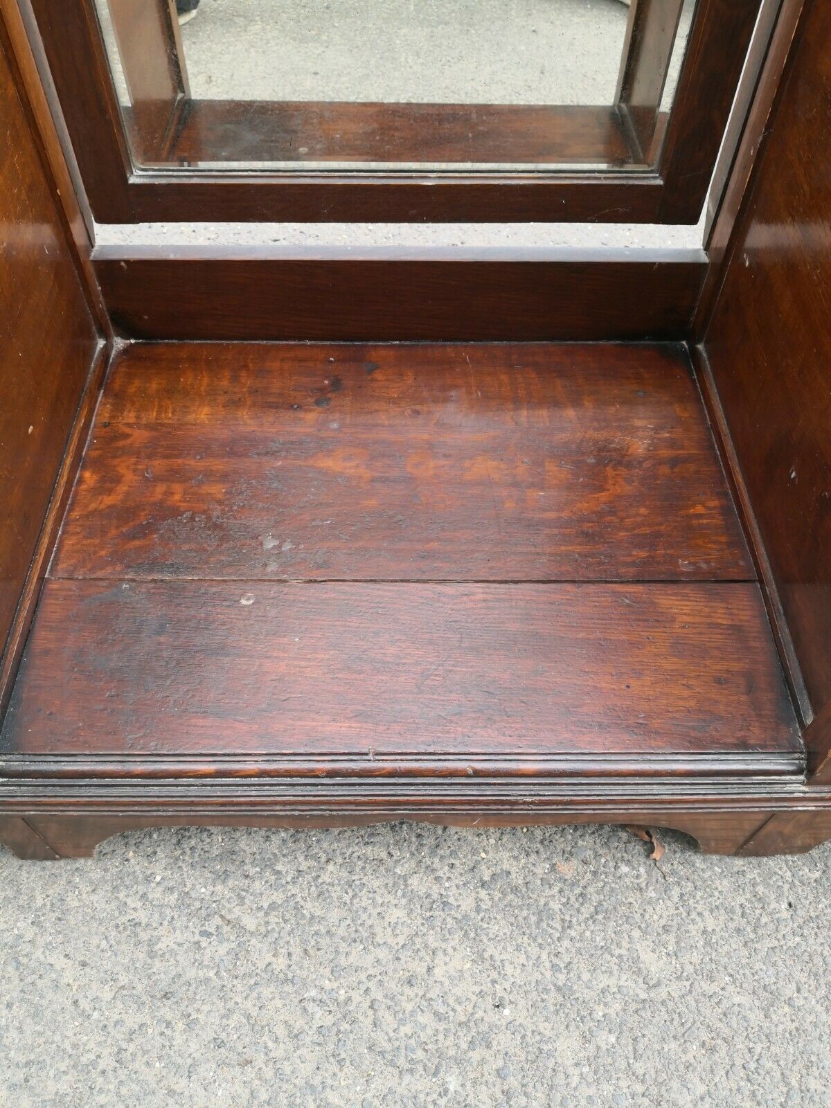 A mid century oak dressing table with central cheval style dressing mirror. H.162 W.110 D.48cm - Image 7 of 7