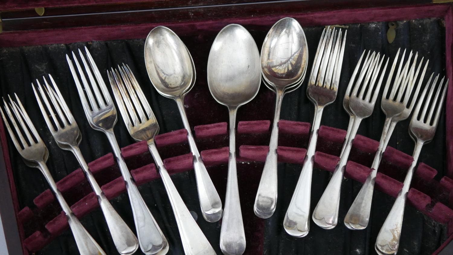 A early 20th century mahogany velvet lined cased part six person canteen of cutlery by various - Image 6 of 7