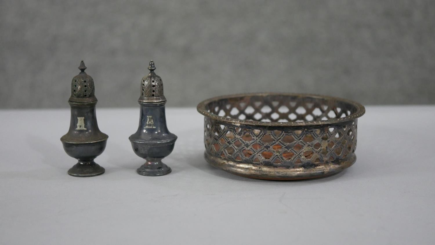 A large collection of silver plate. Including various sets of spoons, some asparagus servers, four - Image 9 of 11