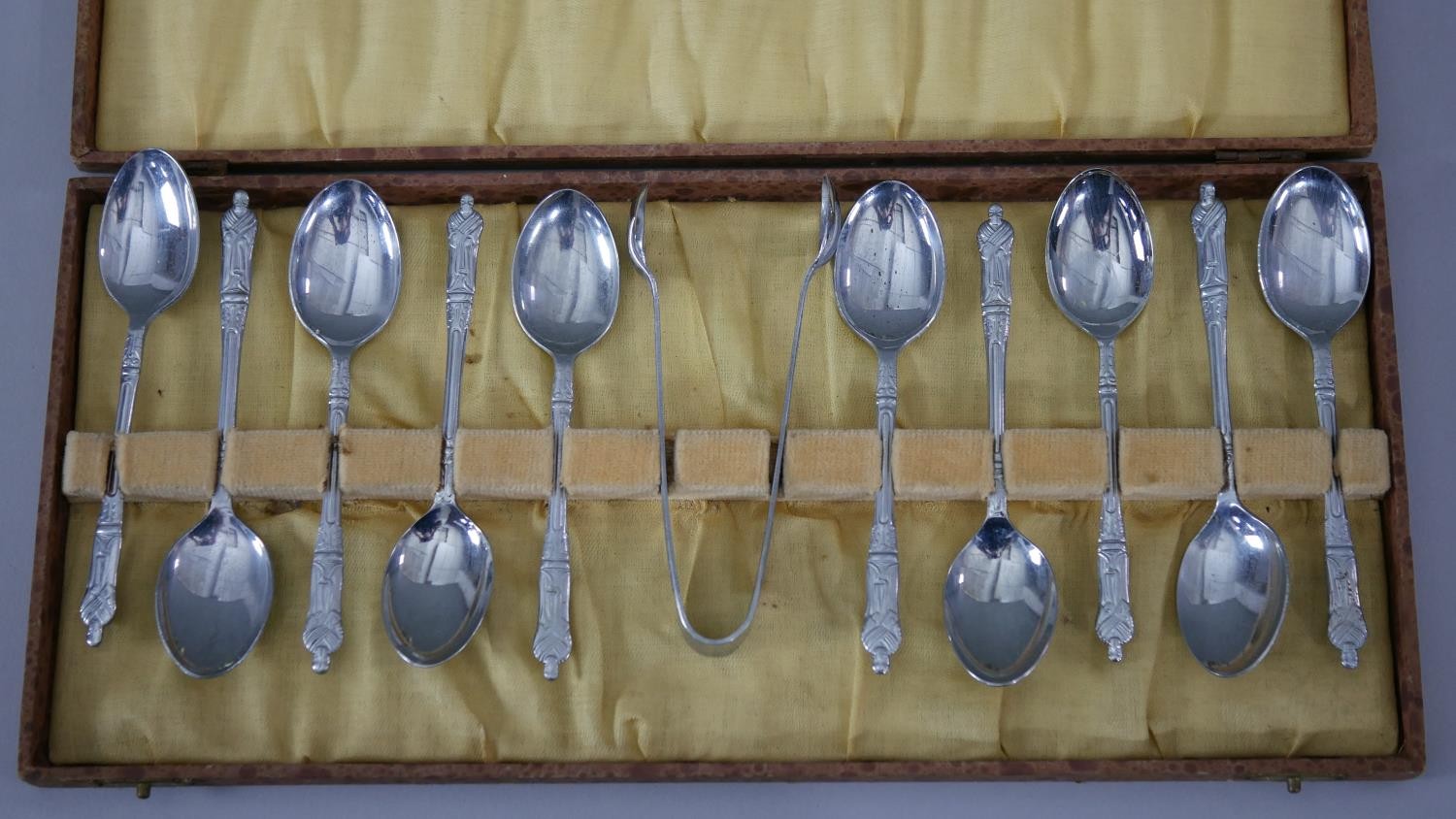 A large collection of silver plate. Including various sets of spoons, some asparagus servers, four - Image 6 of 11