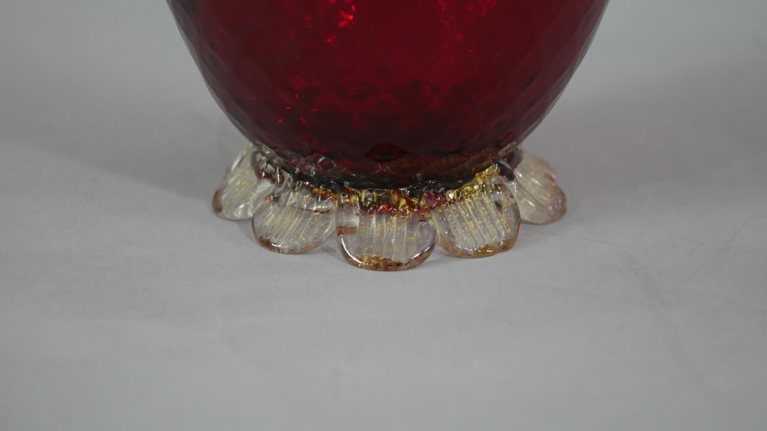 A collection of ruby glass. Including a set of five vintage Bohemian ruby stemmed wine glasses and a - Image 5 of 6
