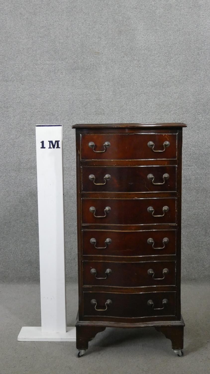 A Georgian style mahogany serpentine fronted tall chest of six drawers on shaped bracket feet. H.100 - Image 2 of 6