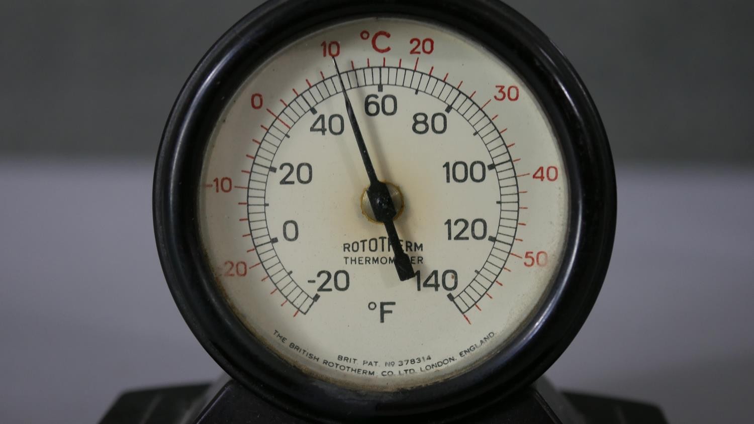 A collection of vintage clocks and gauges. Including an oak cased mantel clock with white enamel - Image 13 of 14