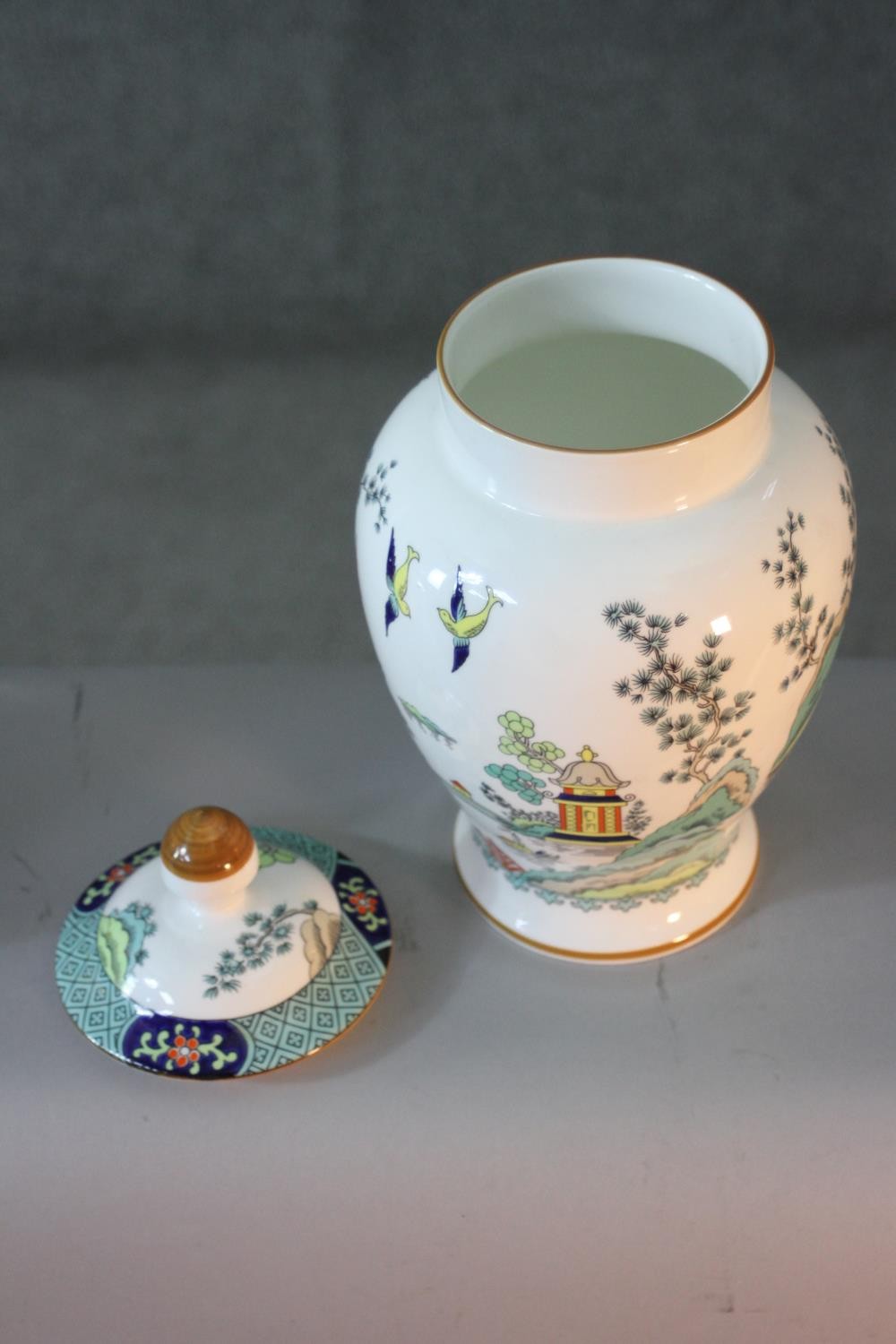 A collection of ceramics and porcelain. Including a Hanley biscuit barrel with floral design, a - Image 7 of 16