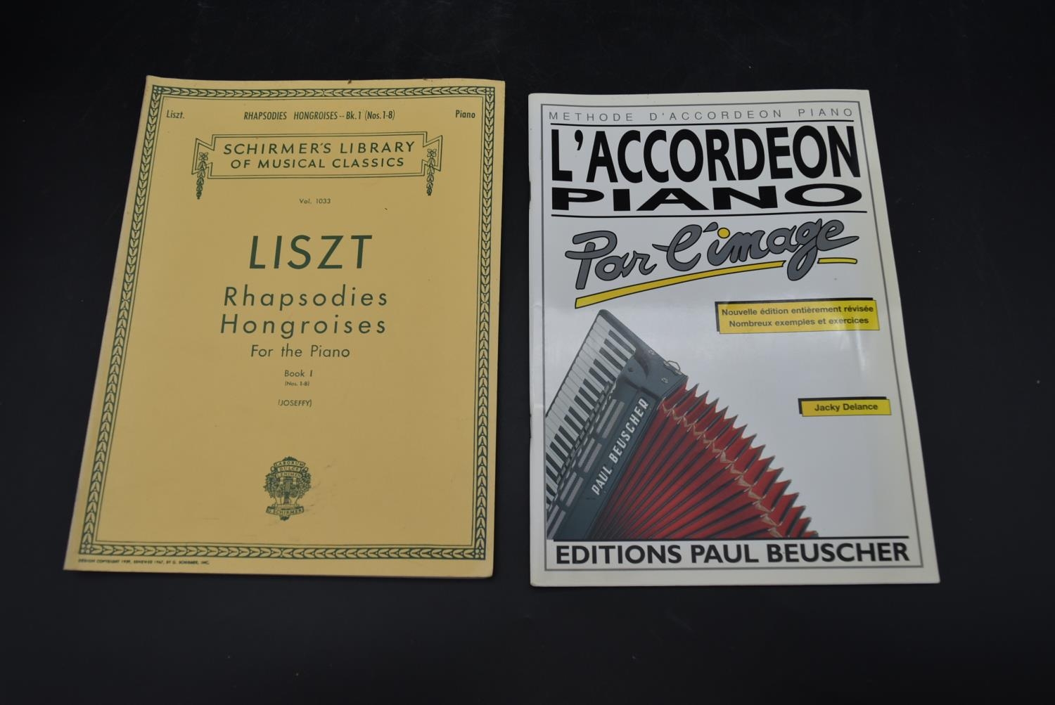 A collection of music books. To include Beethoven, Liszt Rhapsodies, Piano Classics, Pavarotti, - Image 6 of 11