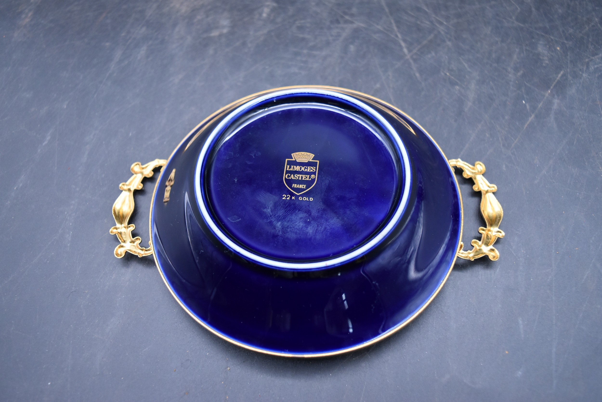 A Limoges gold plated twin handled bowl marked Limoges Kastel 22k gold along with a flower encrusted - Image 4 of 10