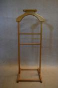 A light beech valet stand. H.112 W.45cm