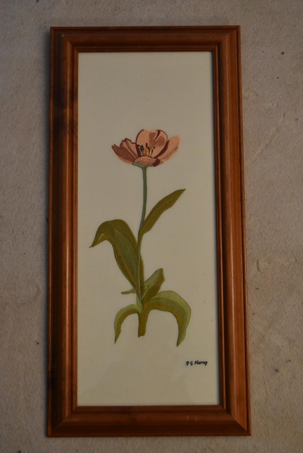A mixed lot of three framed pictures. To include an embroidery depicting a flower, a print of a snow - Image 4 of 13
