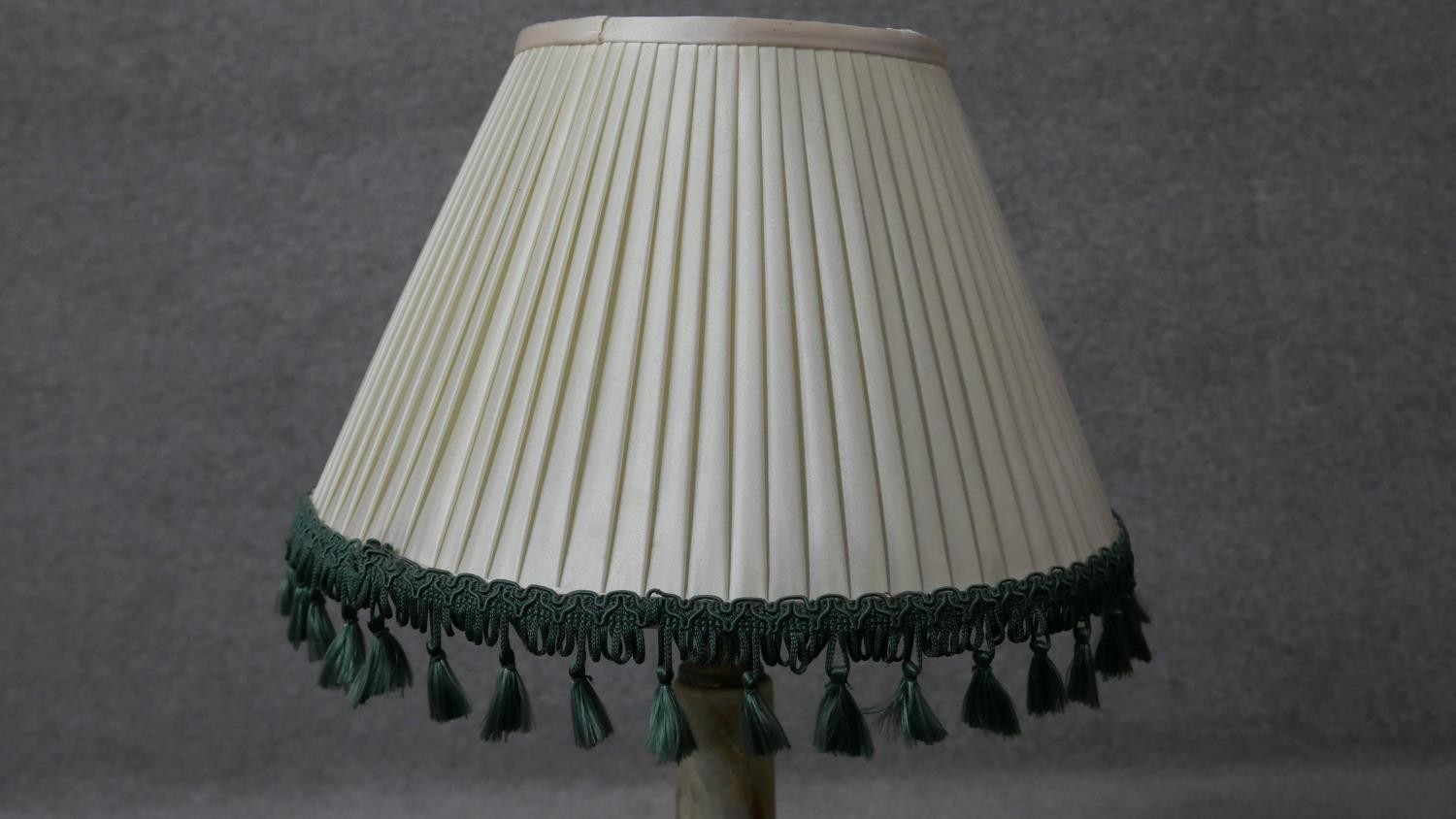 Two classical style table lamps. One vintage alabaster and gilt spelter cherub lamp along with a - Image 12 of 13