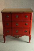 Commode chest, contemporary Louis XV style lacquered finish. H.79 W.70 cm.