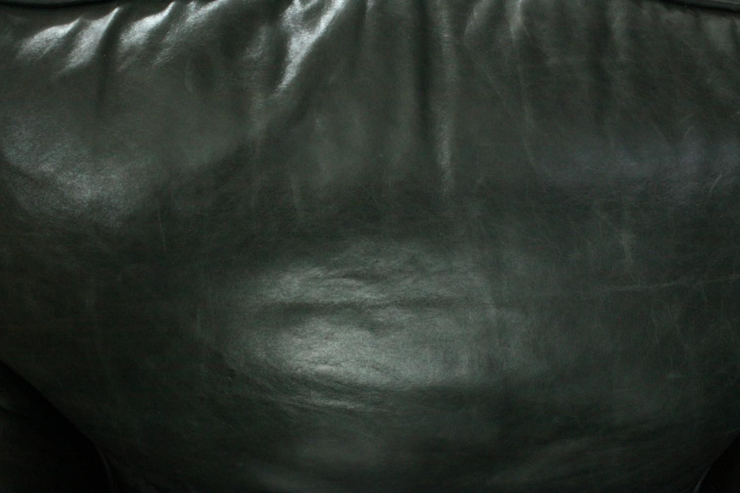 Library armchair, 19th century style in leather upholstery. - Image 5 of 5