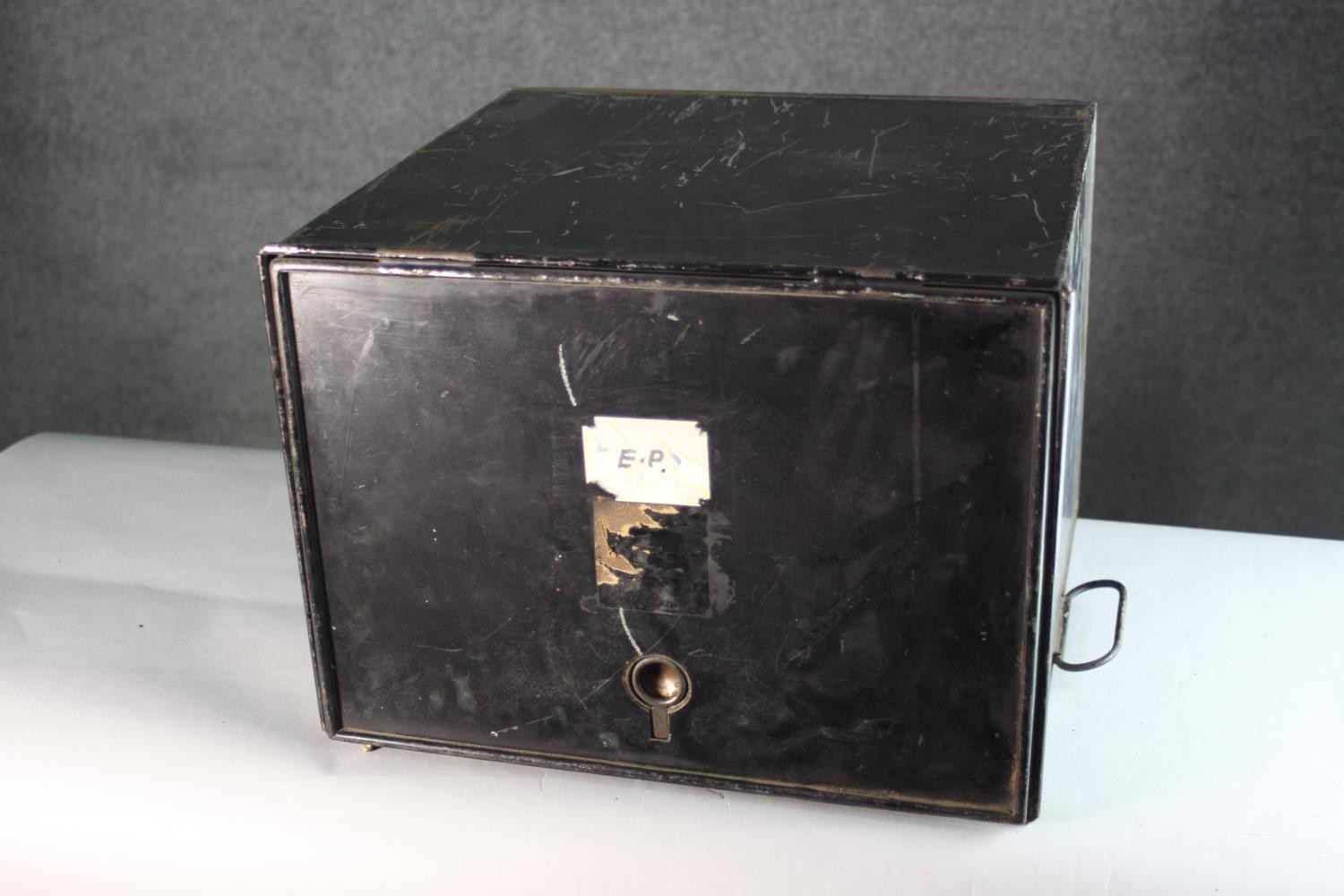 A collection of four vintage metal desk top filing cabinets. H.30 W.40 D.40 cm.(each) - Image 4 of 6