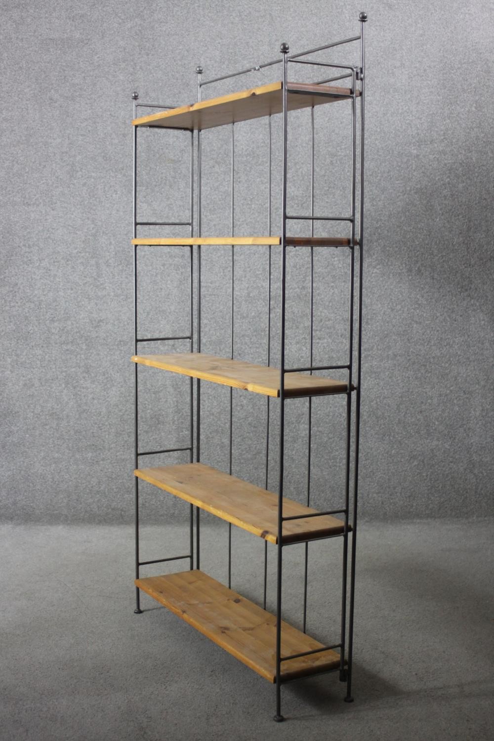 A set of metal framed floor standing open shelves. H.170 W.86 D.24 cm. - Image 3 of 6